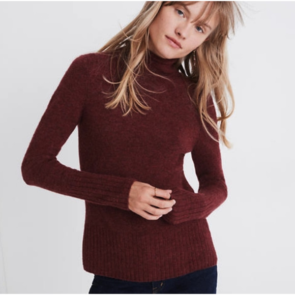 Madewell Sweaters - Madewell Inland Turtleneck Sweater in Coziest Yarn in Burgundy Purple Size Small